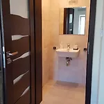 Marynarki Wojennej, Apartament *