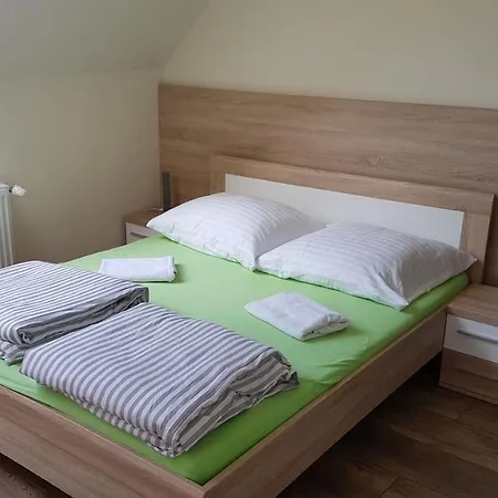 Marynarki Wojennej, Apartamento