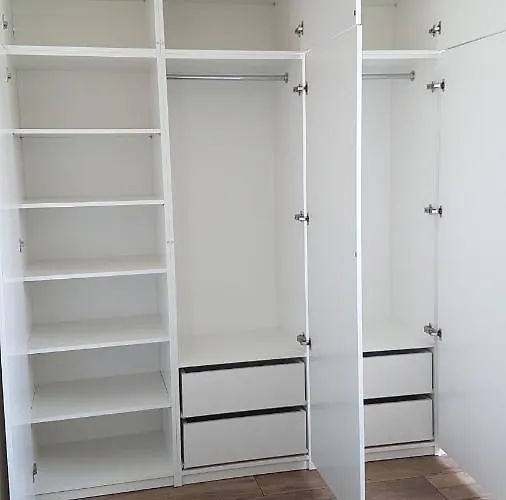 Marynarki Wojennej, Lägenhet