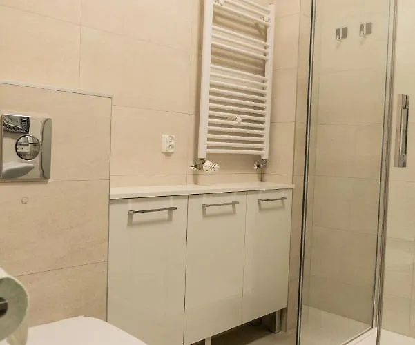 Marynarki Wojennej, Lägenhet